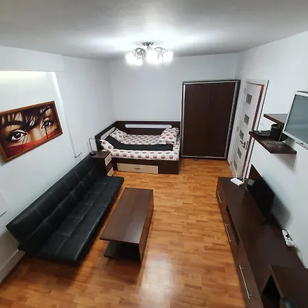 Studio Fully Furnished Dristor Metro, Main Street. Бухарест