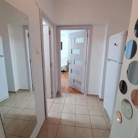 Studio Fully Furnished Dristor Metro, Main Street.