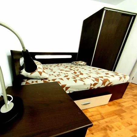 Studio Fully Furnished Dristor Metro, Main Street. *